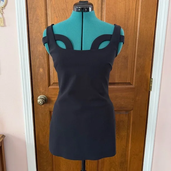 Chiara Boni Italy Black Geometric Top - Small - Picture 1 of 5